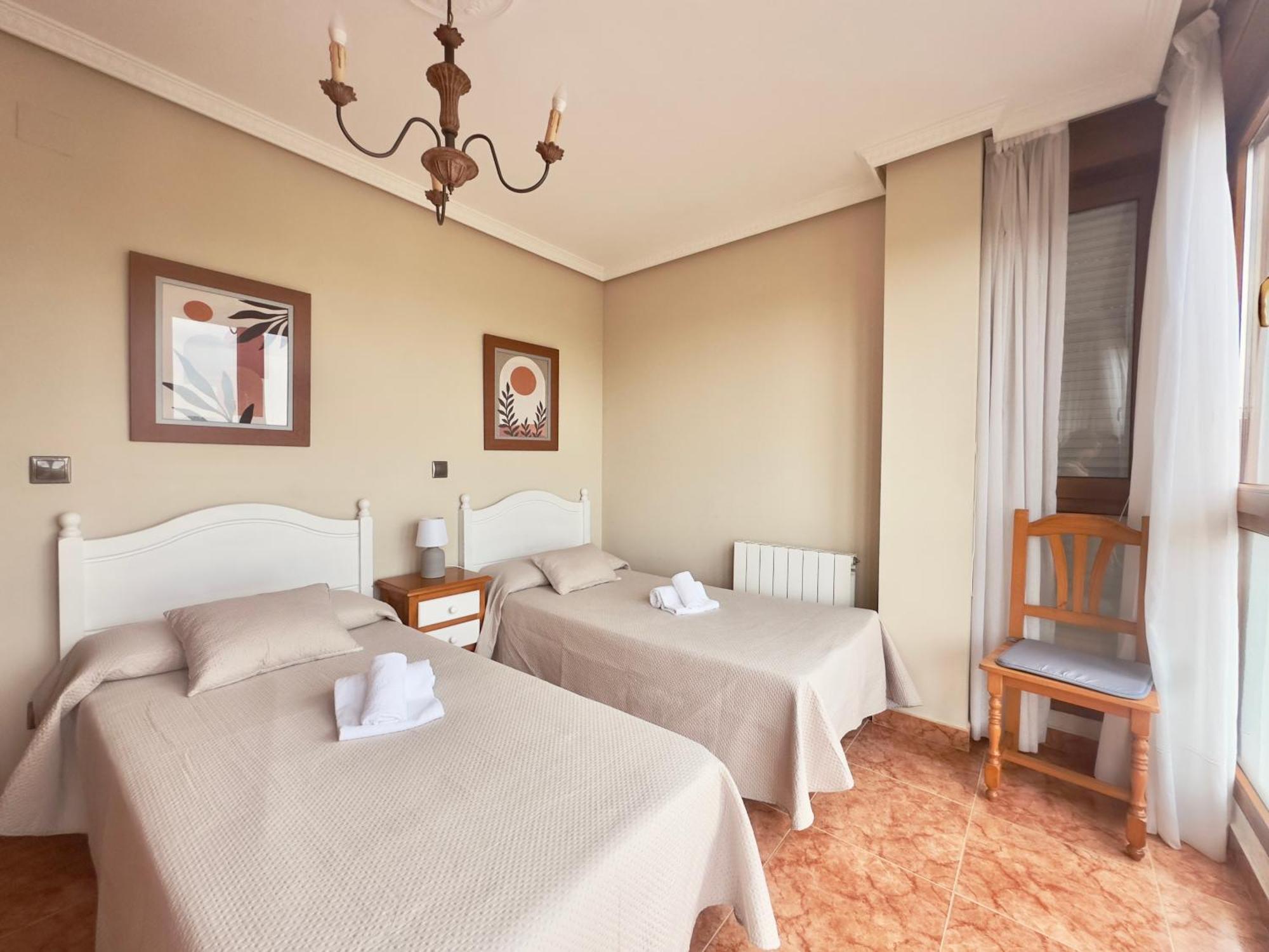 Apartamentos Pineda Noja Buitenkant foto
